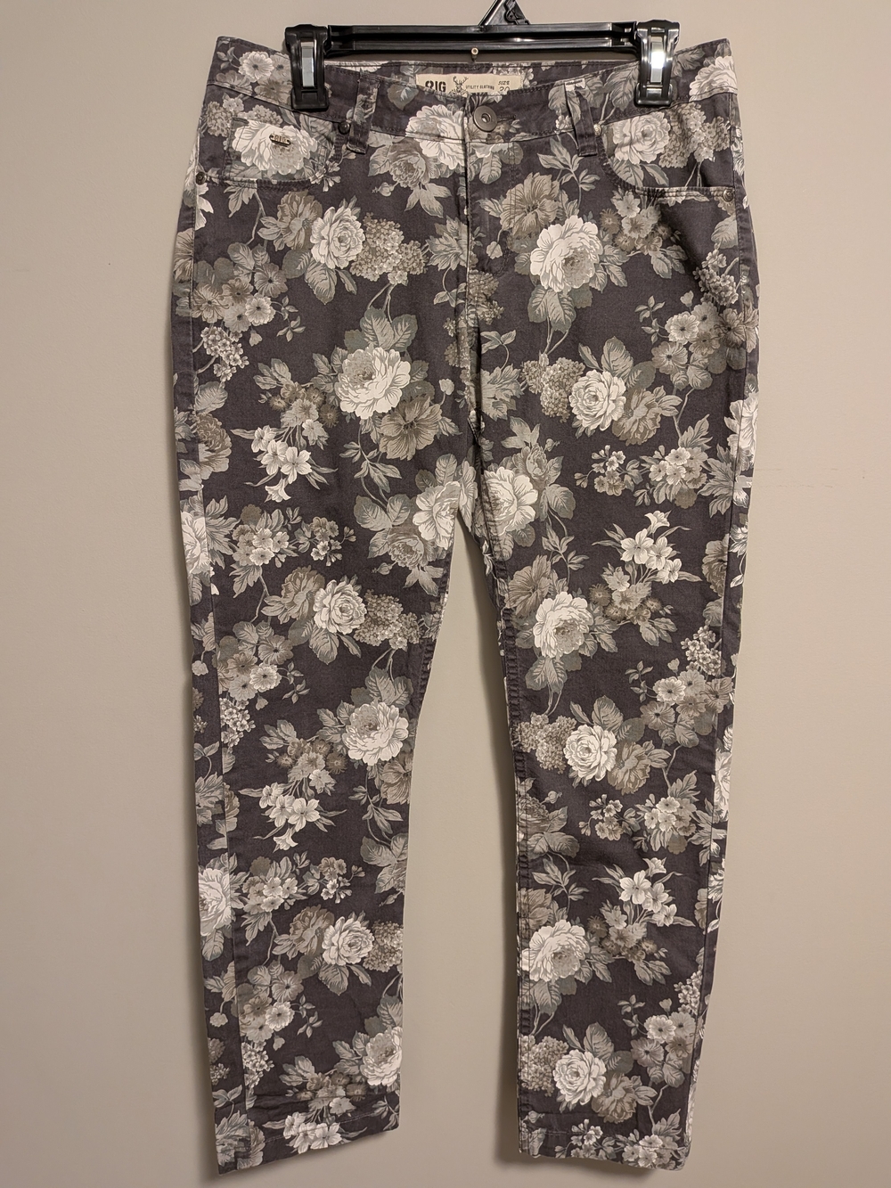 Low Rise Floral RIG - Utility Pant - Picture 3 of 10